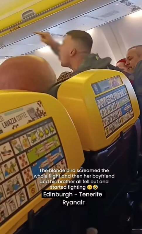 scazzo a bordo in un volo tra tenerife ed edimburgo 5