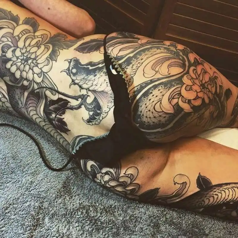 tatuaggio ano 10