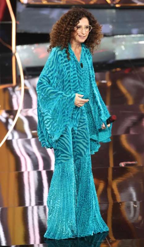 teresa mannino in roberto cavalli copia