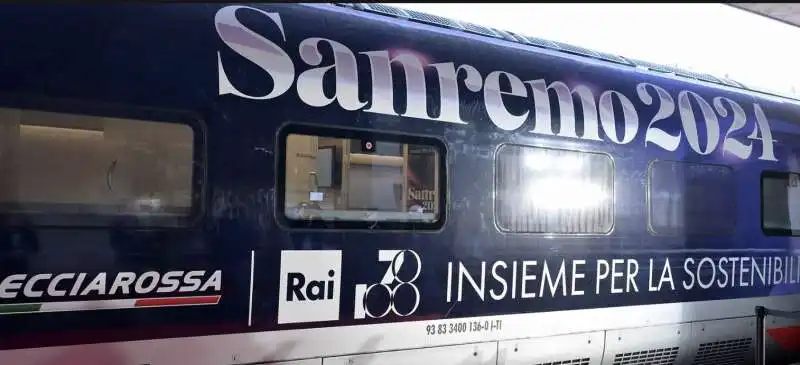 treno frecciarossa speciale per  sanremo  3