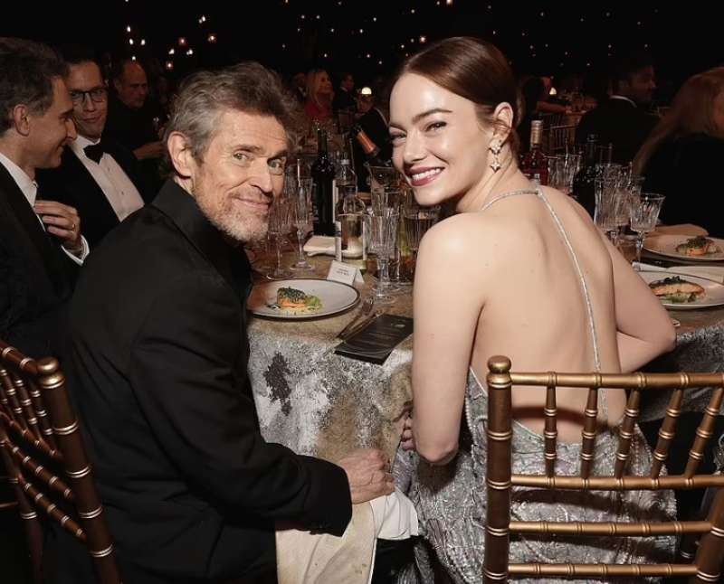 willem defoe emma stone sag awards 2024