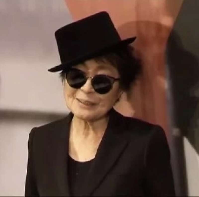 yoko ono 2