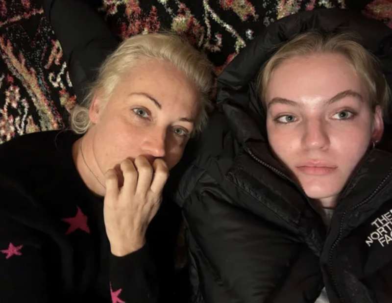 YULIA E DASHA NAVALNAYA