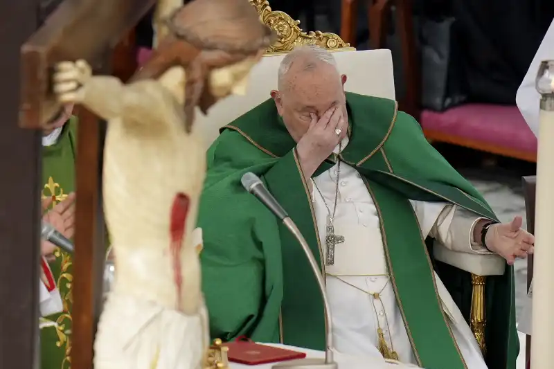 papa francesco alla messa per il giubileo delle forze armate   foto lapresse  4