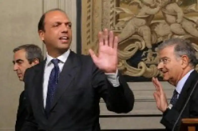 ALFANO, GASPARRI, CICCHITTO  AL QUIRINALE 