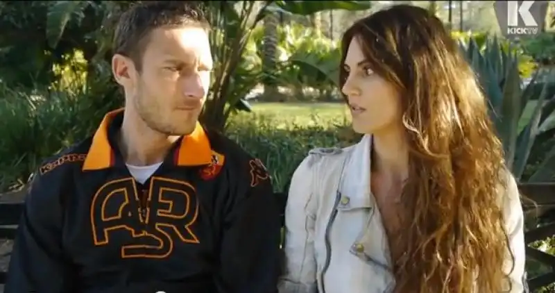 francesco totti e la lezione d inglese su kick tv