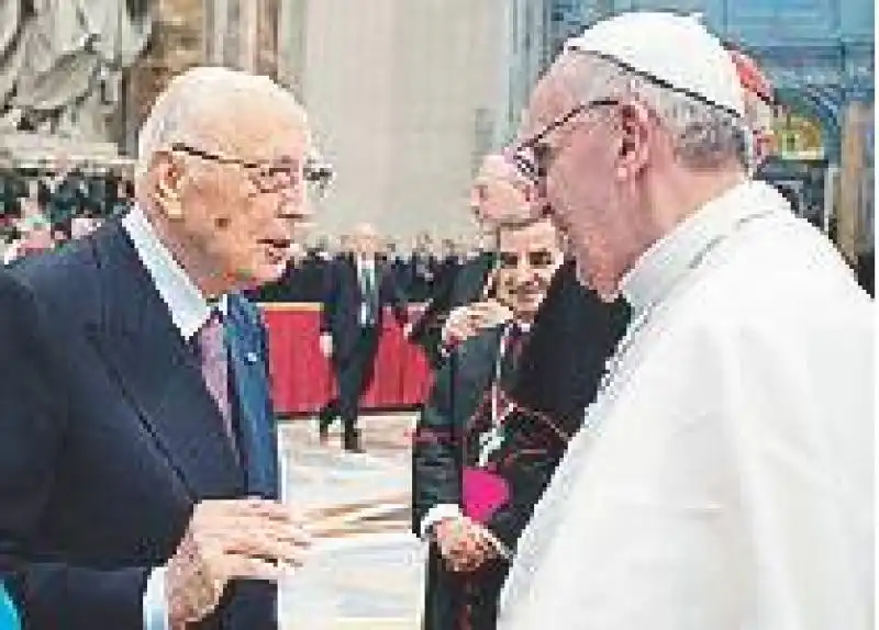 NAPOLITANO CON PAPA BERGOGLIO jpeg