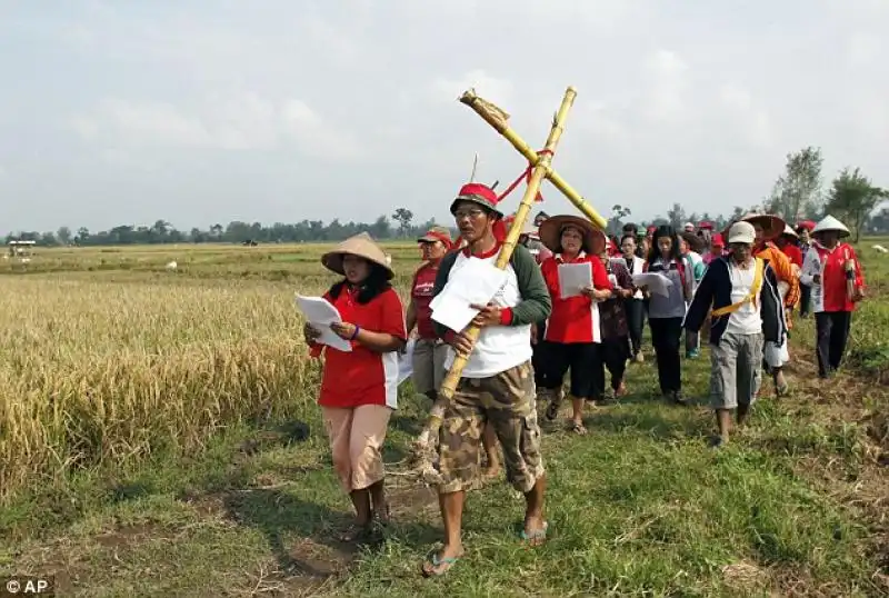 RIEVOCAZIONI DELLA PASSIONE DI CRISTO IN INDONESIA 