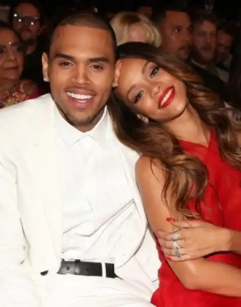 RIHANNA E CHRIS BROWN