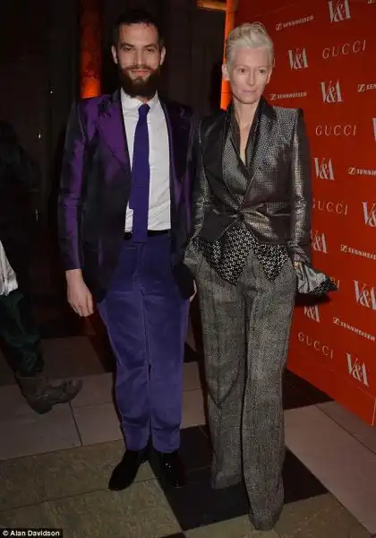 SANDRO KOPP E TILDA SWINTON 