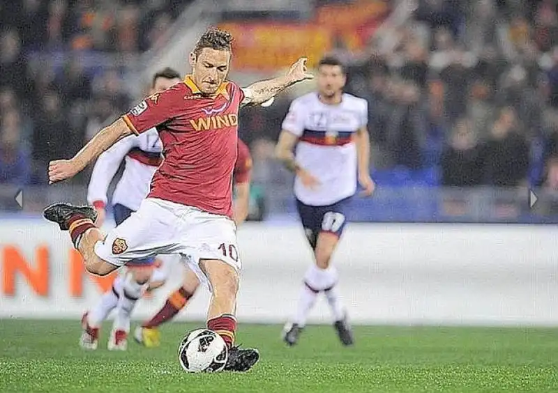 TOTTI IN ROMA GENOA 