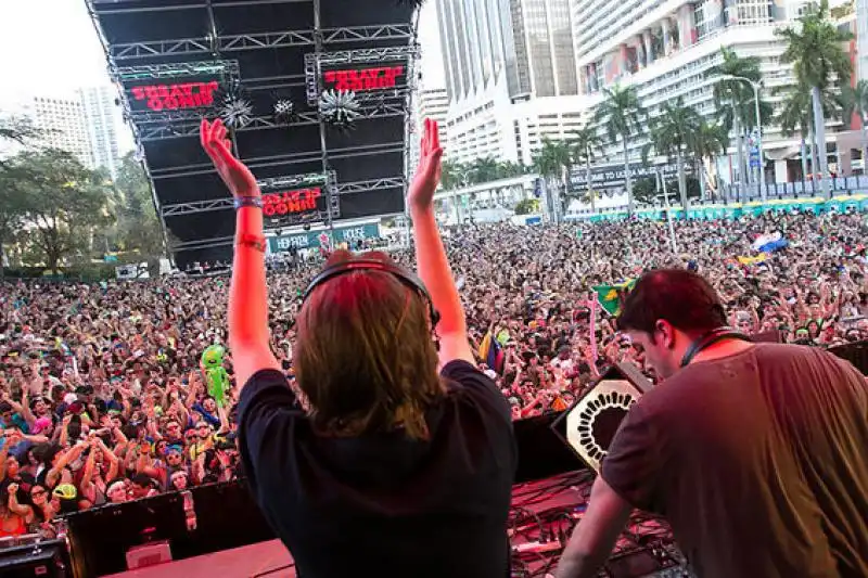 ULTRAMUSIC 