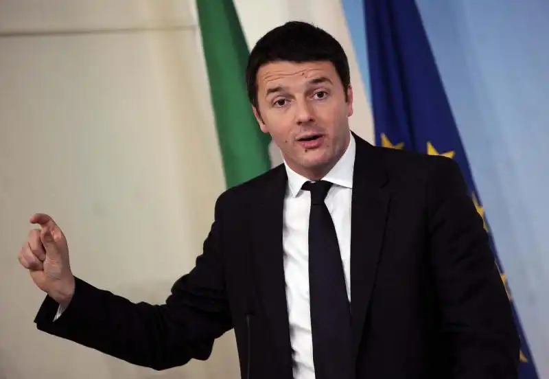 MATTEO RENZI IN CONFERENZA STAMPA A PALAZZO CHIGI FOTO LAPRESSE 