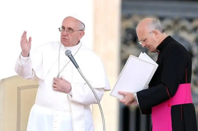 Alfred Xuereb con papa Francesco Bergoglio 