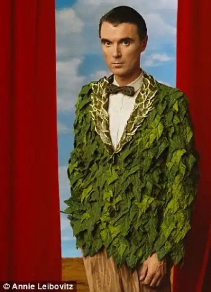 David Byrne in versione Magritte 