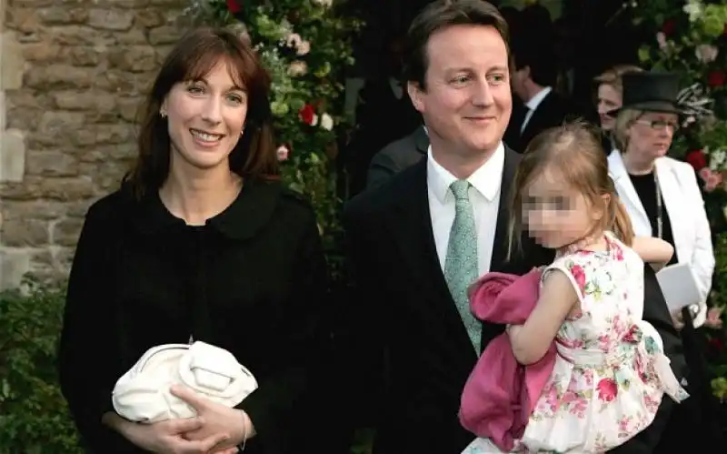 DAVID CAMERON CON MOGLIE E FIGLIA 