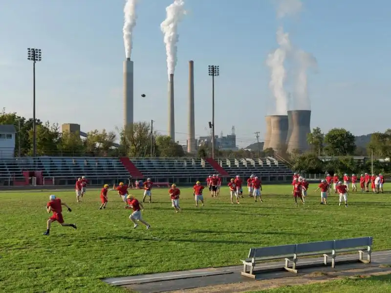 Football in West Virginia 