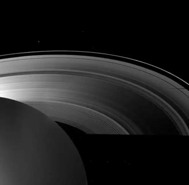 Immagine di Saturno dalla sonda Cassini 