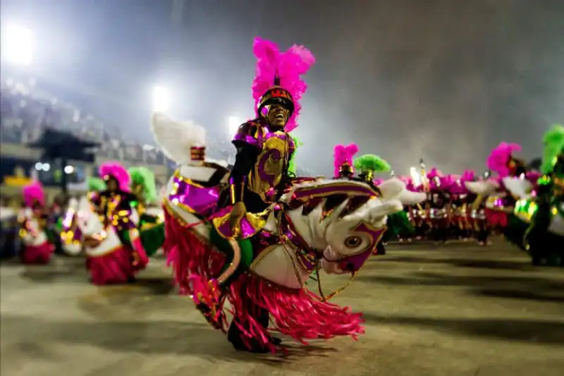 MANGUEIRA SAMBA SCHOOL A RIO 