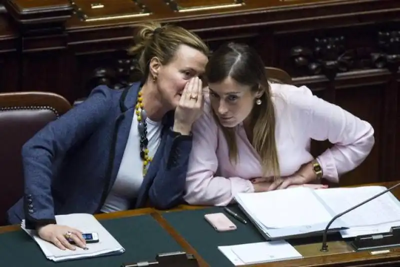 Maria Elena Boschi e Lorenzin alla Camera boschi 