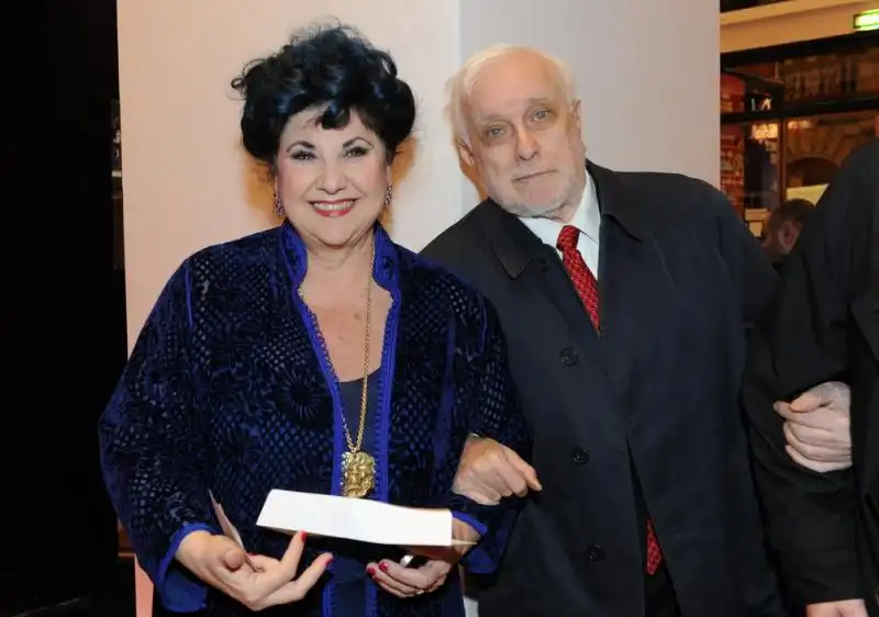 Marisa Laurito e Luciano De Crescenzo 