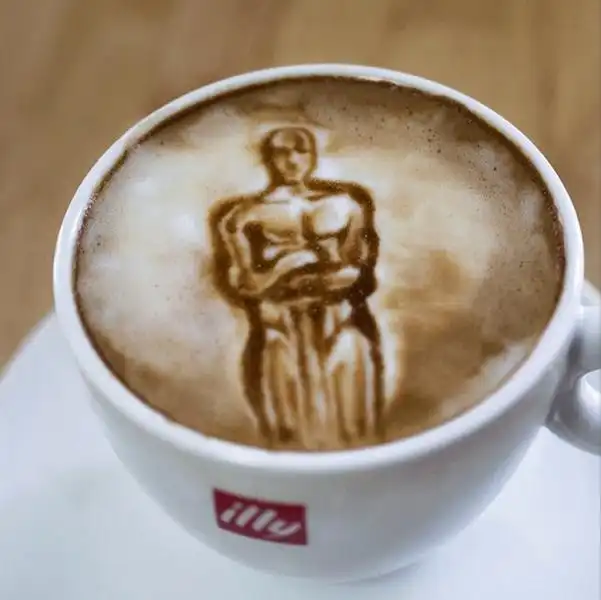 Oscar nel cappuccino 