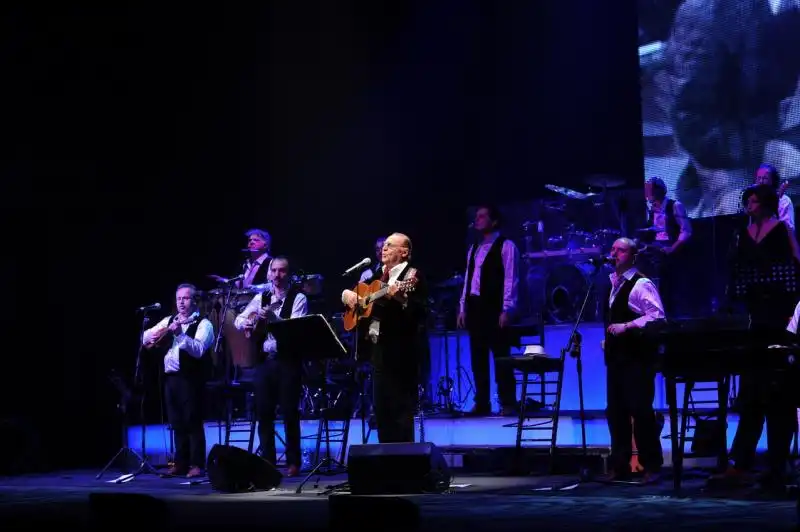 Renzo Arbore e l orchestra Italiana 