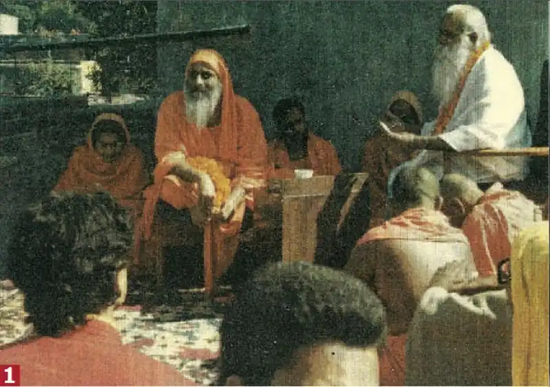 UNA SEDUTA DI MEDITAZIONE DI SWAMI DEVANAND SARASWATI IL GURU DELLO YOGA CHE GUARISCE 