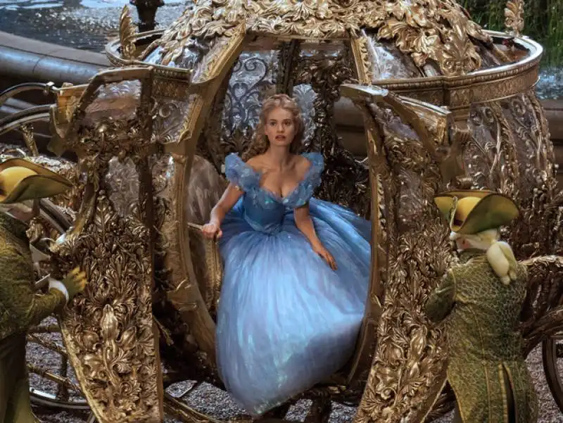 cenerentola  film  di kenneth branagh