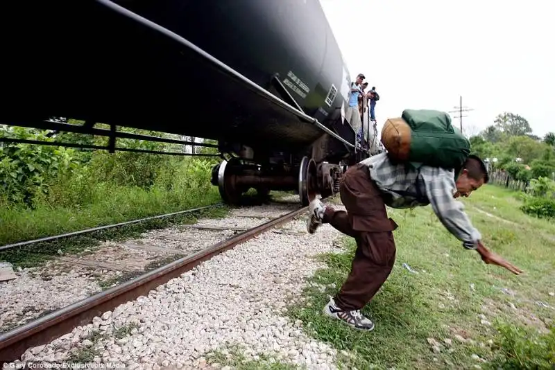 corsa sui treni   i clandestini che dal messico provano a entrare negli usa  5