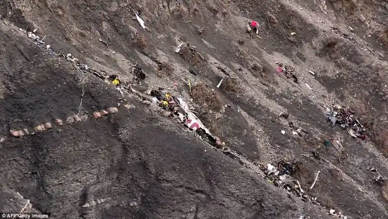 disastro del volo germanwings  45