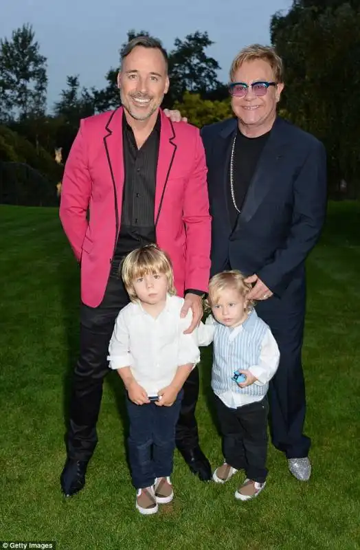 elton john con marito e figli