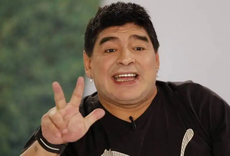 il lifting di maradona  4