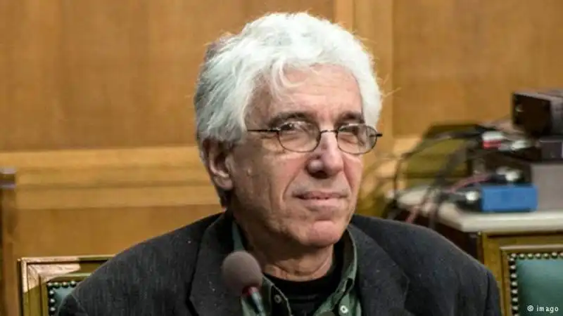 il ministro  greco della giustizia Paraskevopoulos