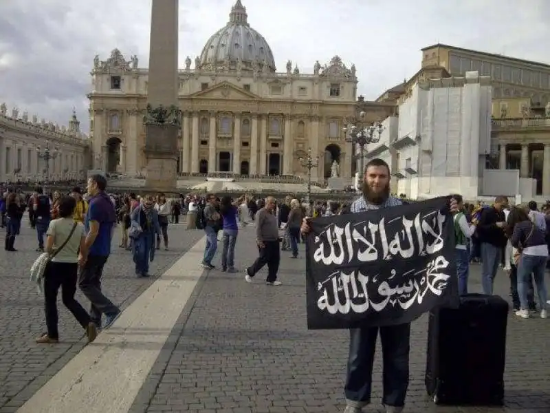 ISIS SAN PIETRO UN FAN DELLO STATO ISLAMICO IN VATICANO