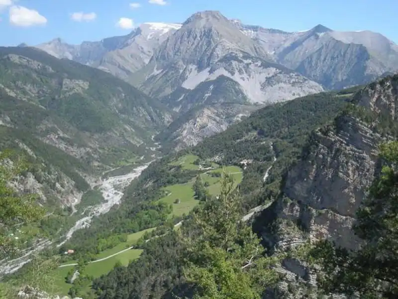 le montagne su cui si e schiantato l aereo germanwings