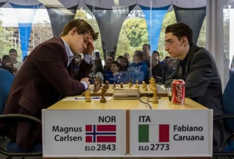 Magnus Carlsen e Fabiano Caruana