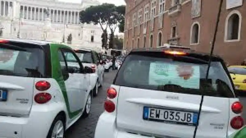 MANIFESTAZIONE AUTISTICI 2