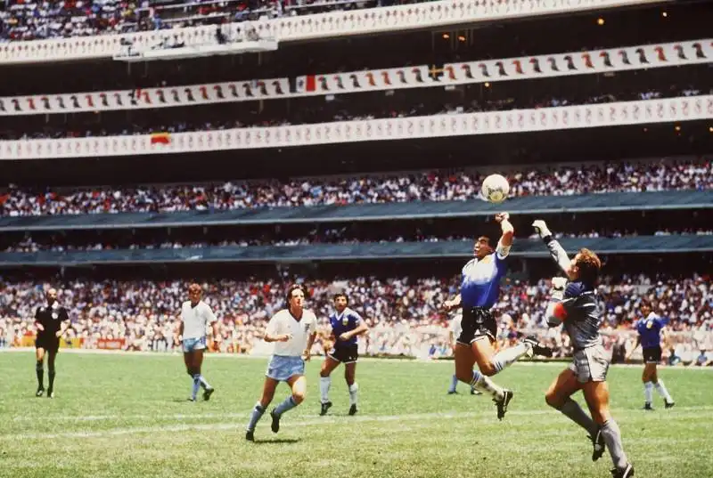 maradona mano de dios