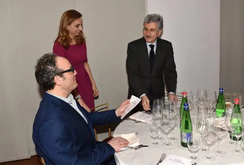 massimo d alema con i titolari dello zio d america roberto e aida imperatori