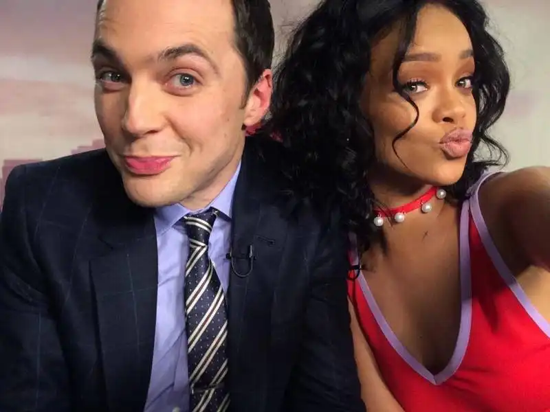 RIHANNA E JIM  PARSONS DOPPIANO HOME