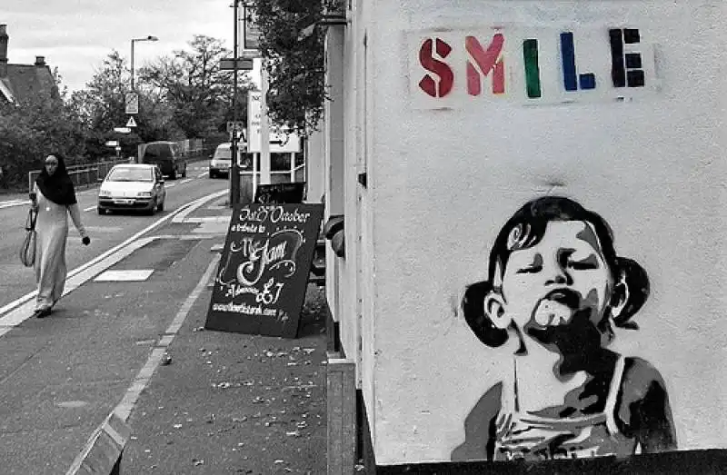 smile banksy