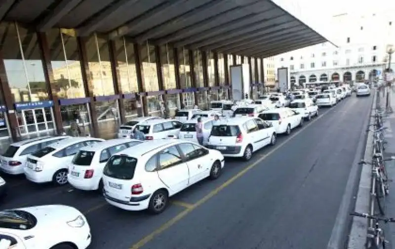 TAXI STAZIONE TERMINI