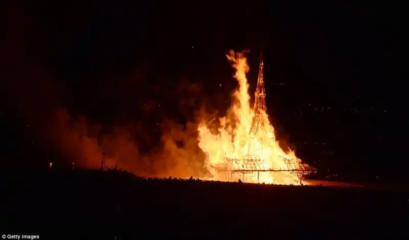 tempio di legno irlanda 5