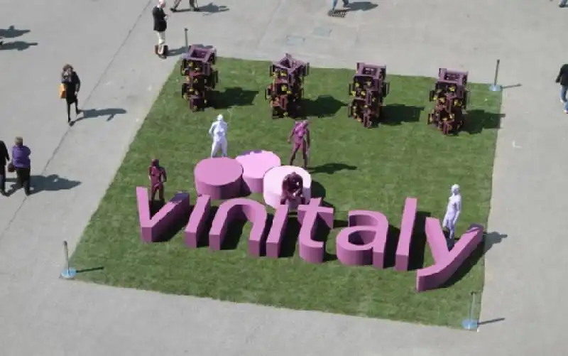 vinitaly a verona  so” la tuscia insieme alla regione lazio al vinitaly dal 6 al 9 aprile a verona 40068