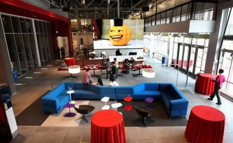 youtube space 2