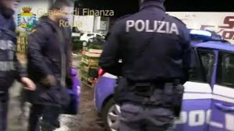 ARRESTI TRIBUTARIA ROMA 2