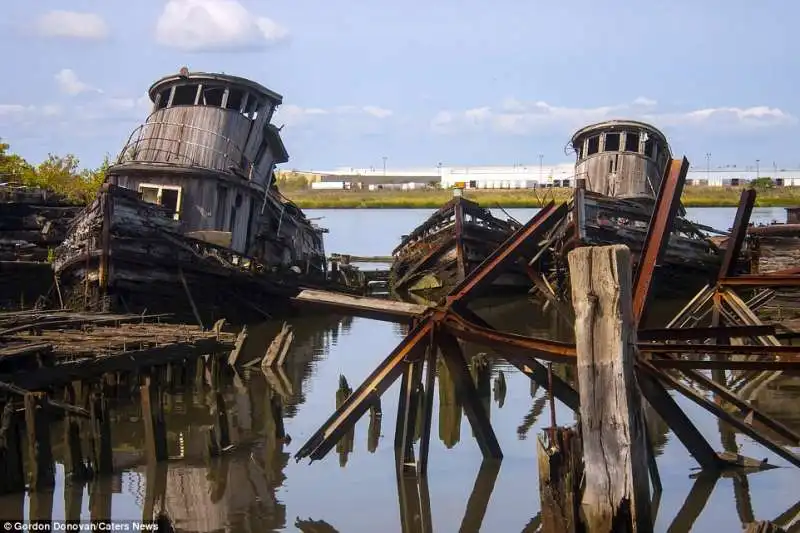 arthur kill ship graveyard  1