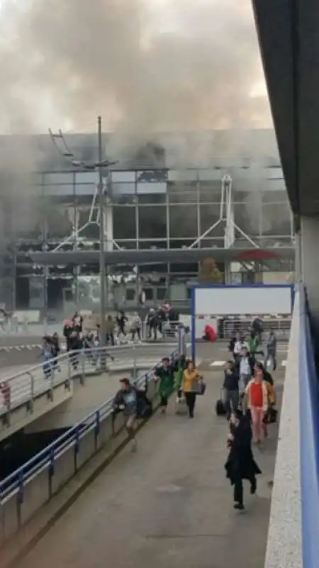 attentato all aeroporto di bruxelles   1