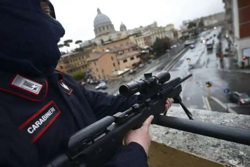 CARABINIERI VATICANO